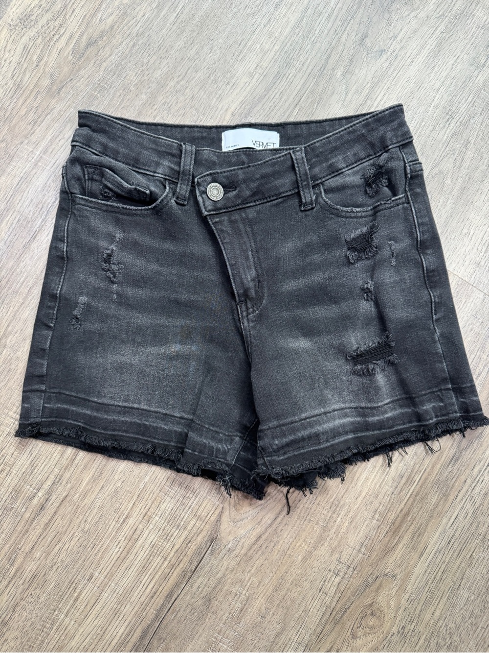 VERVET BY FLYING MONKEY Black Distressed Cutoff Denim Shorts - Size Small